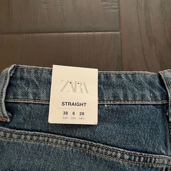 Zara Hi-Rise Straight Leg Jeans - Picture 5 of 7